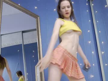 Cam stars girl kriskras__ image #4788873