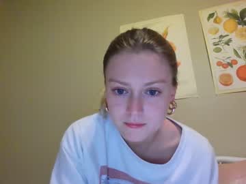 Cam stars girl ellenglow69 image #6735185