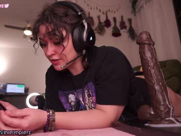 Cam stars girl evelynpiers image #3958741