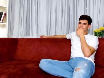 Cam stars man oversized_guy image #4048521