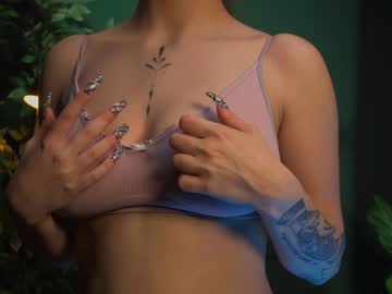 Cam stars girl yours_lola image #1314093