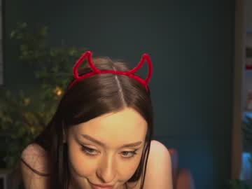 Cam stars girl ella_knockers_xl image #1369576