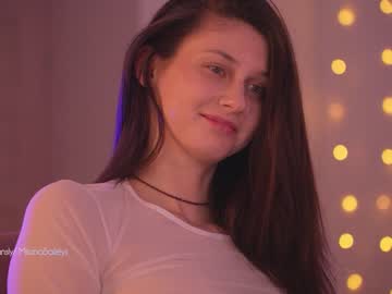 Cam stars girl milanabaileys image #6099030