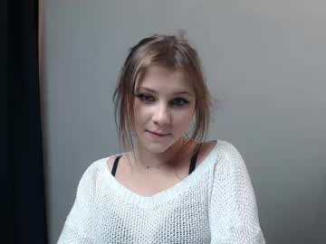 Cam stars girl relax_nina image #177303