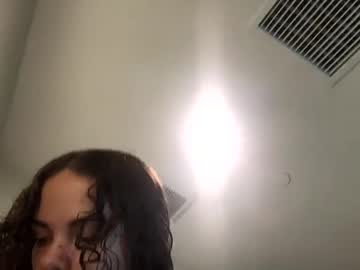 curlylatinaa cam stars