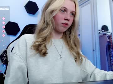 Cam stars girl small_blondee image #4274142