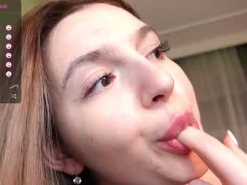 Cam stars girl kiss_fm image #5402934