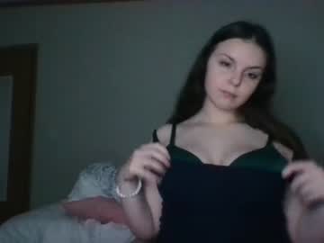 Cam stars girl collegegirlcalie image #3621723