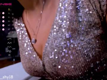 Cam stars girl emmika_ image #819464