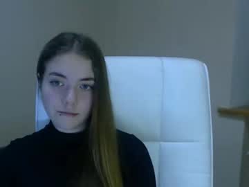 Cam stars girl zoey_deuttch image #3673956