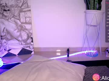 Cam stars girl alicia_uwu image #2910920