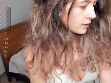 lorahartill cam stars