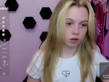 Cam stars girl small_blondee image #4310294
