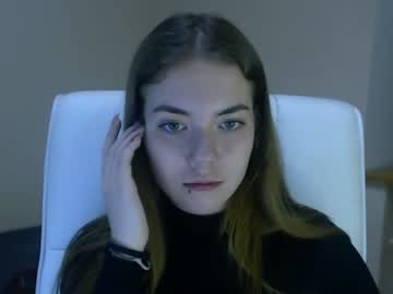 Cam stars girl zoey_deuttch image #3673372