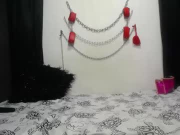 mature_julye cam stars