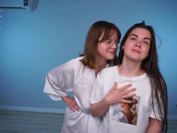 niki_viki cam stars