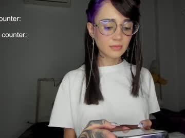 Cam stars girl lonelly_lolly98 image #6854242