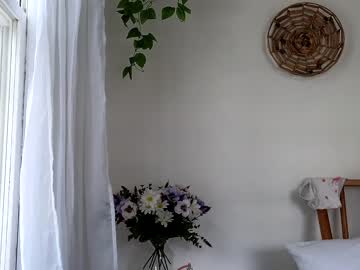 Cam stars girl littlegreekflower image #5114277