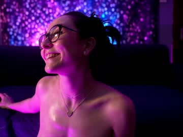 Cam stars girl littlee33 image #3448147