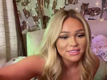 Cam stars girl ari_02 image #6544109