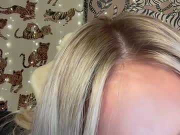Cam stars girl ari_02 image #5426725