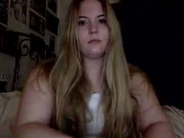 Cam stars girl meganxoxo60532 image #4221534