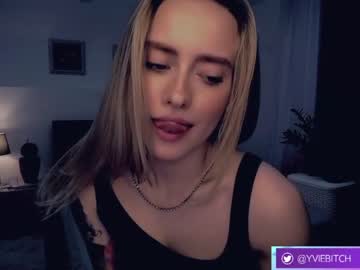 Cam stars girl _yvie_ image #4683819