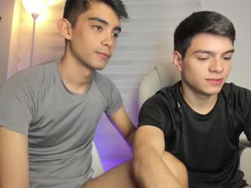 born2pizzaa cam stars