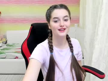 Cam stars girl emmika_ image #1422454
