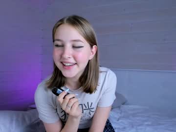 Cam stars girl monikabloomm image #2466264