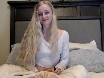 Cam stars girl peachezzs image #865528