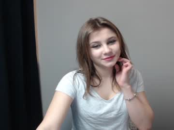 Cam stars girl relax_nina image #724867