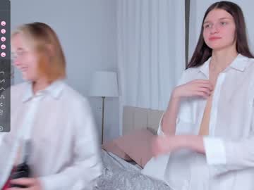 gillianesser cam stars