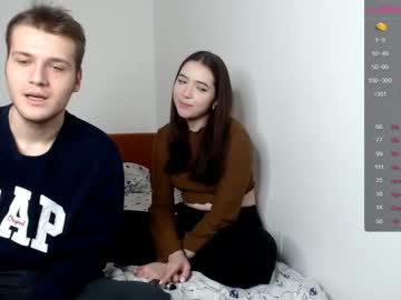 shy_modest_couple cam stars