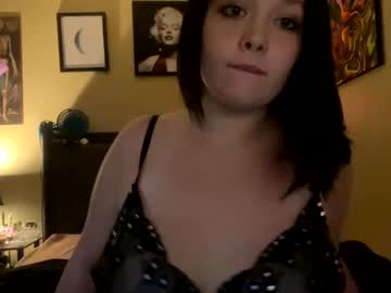 Cam stars girl xoxoalayah830 image #6954637