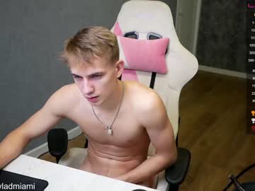 Cam stars man holiday_boys image #3046667
