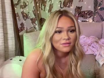Cam stars girl ari_02 image #6543823