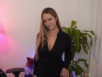 Cam stars girl yours_anastasia image #582706