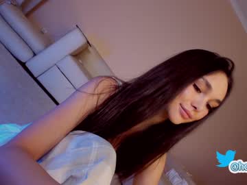 Cam stars girl hollyextra image #3074333