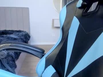 mia_melove cam stars