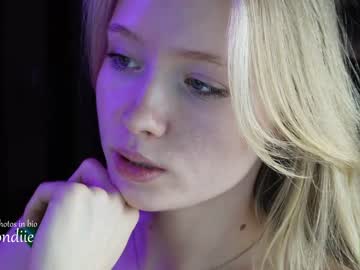Cam stars girl bestblondiiecb image #3825630