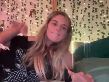 Cam stars girl bananascoconutz image #5296672