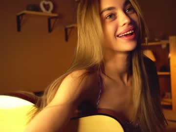 Cam stars girl cuteelsa_ image #5959400