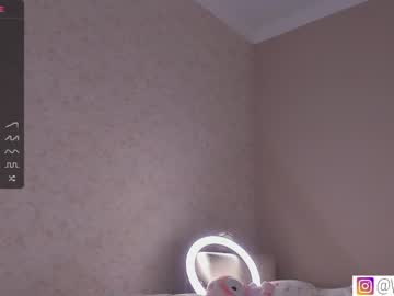 Cam stars girl bzzzme image #6604837