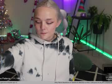 Cam stars girl petitebrat image #5916382