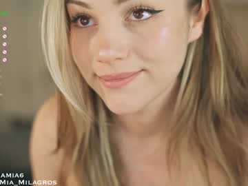 Cam stars girl mia_milagros image #3878400