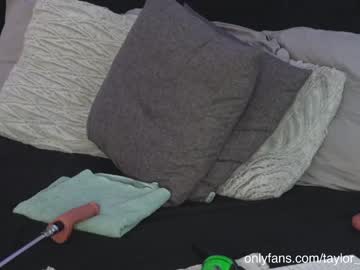 Cam stars girl taylor_love_303 image #1243485