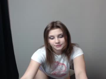 Cam stars girl relax_nina image #926309
