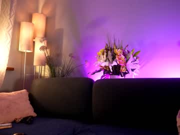 Cam stars girl littlee33 image #3118658