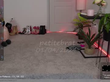 Cam stars girl petitebrat image #6041038